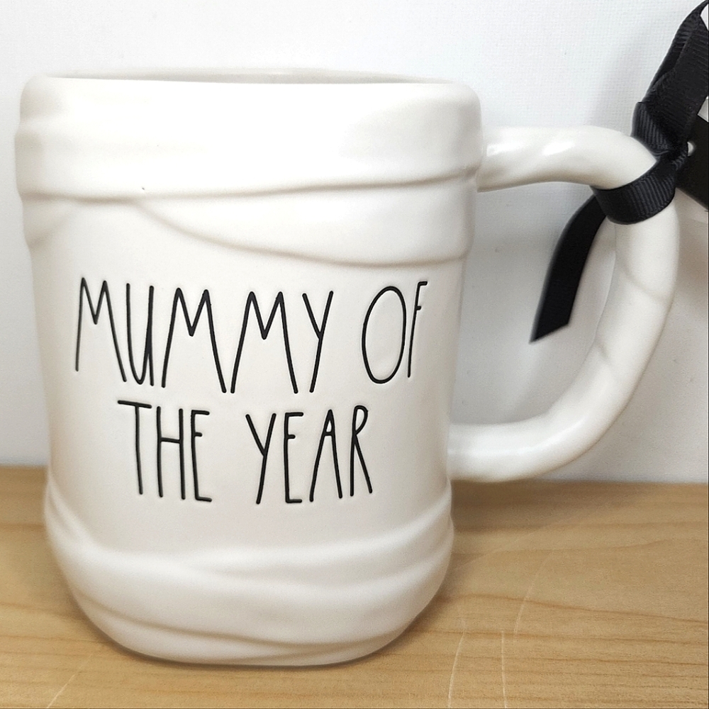 🆕️ Rae Dunn Mummy of the Year Halloween Mug